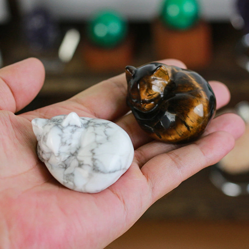 Sleeping Cat: Tiger‘s-Eye, Howlite, Hand Carved  | Hand Carved Tiger Eye Stone  Natural Quartz Decor
