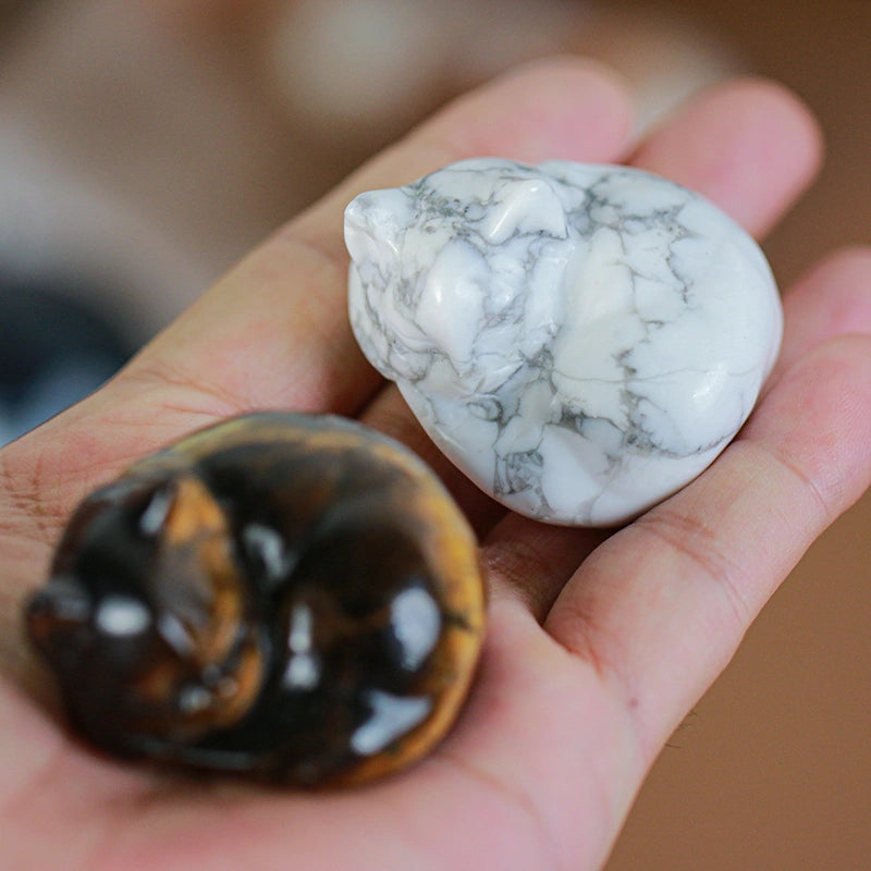 Sleeping Cat: Tiger‘s-Eye, Howlite, Hand Carved  | Hand Carved Tiger Eye Stone  Natural Quartz Decor